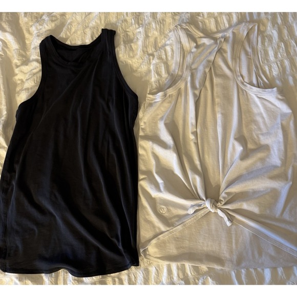 Bundle Of 2- Lululemon All Tied Up Tank Top Black And White Size 4 - Picture 1 of 7